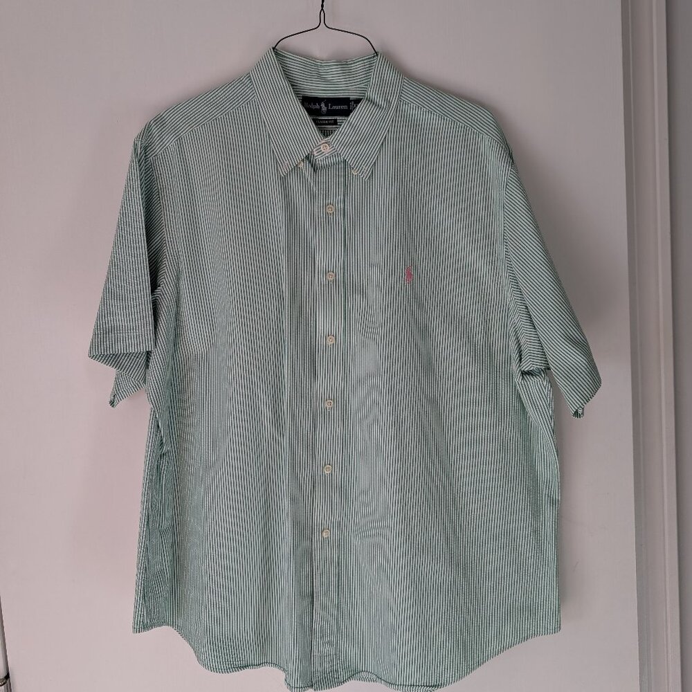 Calvin Klein Men's XXL short sleave button up shirt with button down collar
